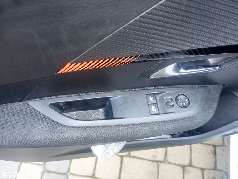 Peugeot 208 BlueHDi 100 Active - 13