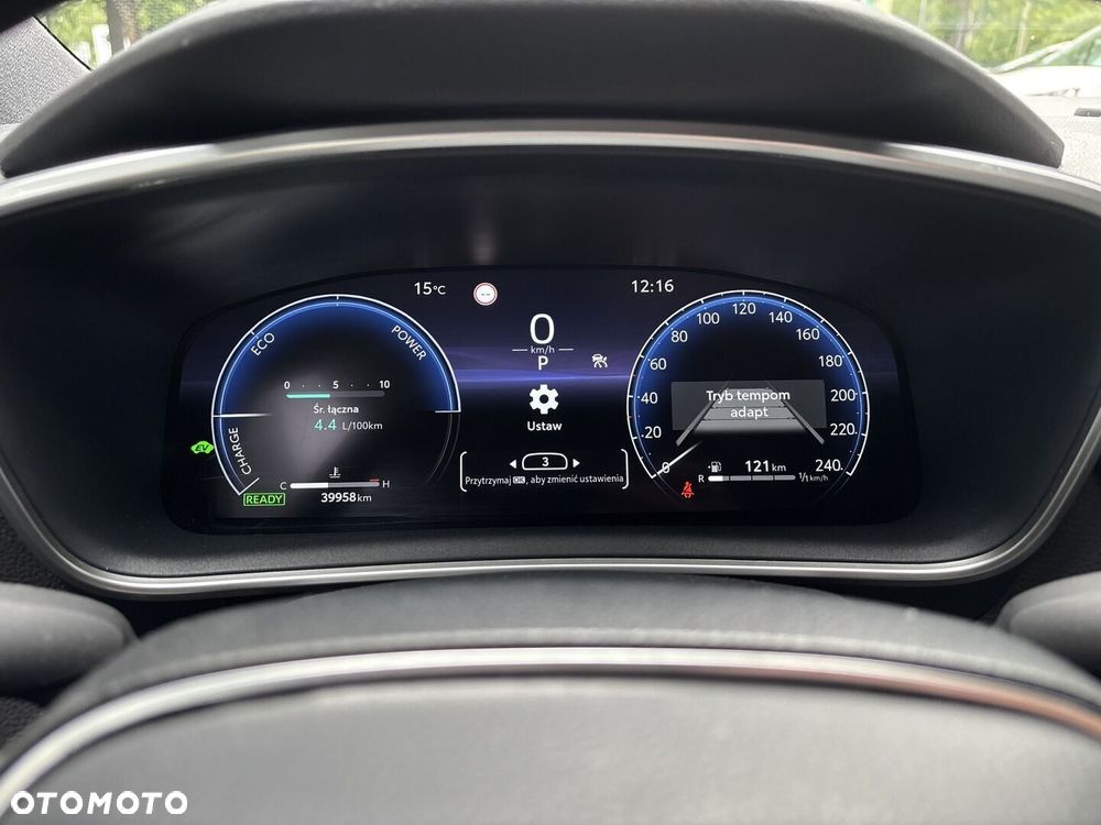 Toyota Corolla 1.8 Hybrid Style - 17