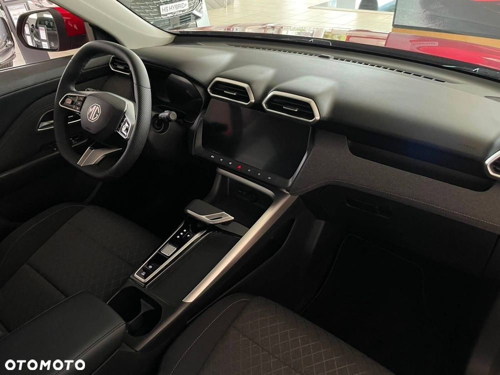 MG ZS Hybrid+ - 26