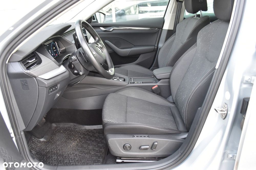 Skoda Octavia 2.0 TDI Style DSG - 30