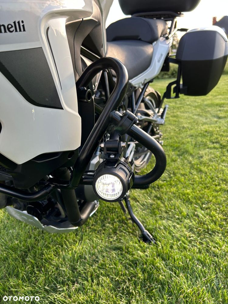 Benelli TRK 502 - 10