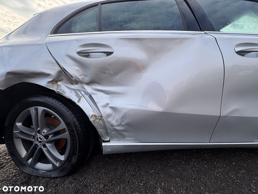 Mercedes-Benz Klasa A 180 d Edition 1 7G-DCT - 20