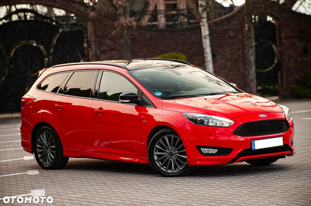 Ford Focus SW 1.5 EcoBoost S&S ST-LINE - 7