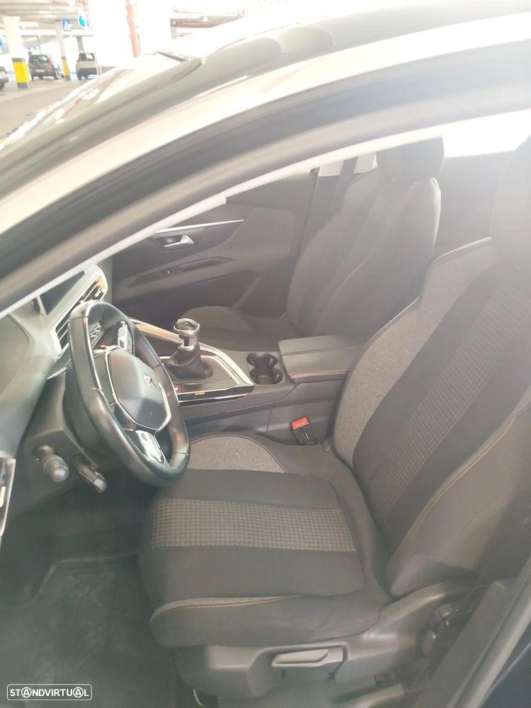 Peugeot 3008 1.5 BlueHDi Active - 13