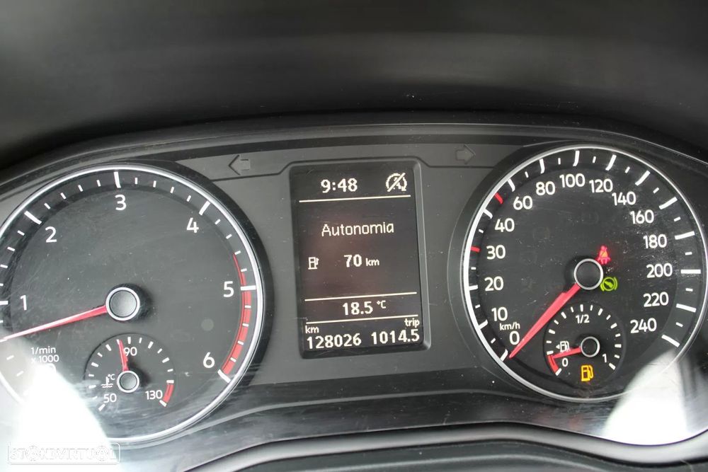 VW Amarok 3.0 TDI CD Highline 4x4 - 24