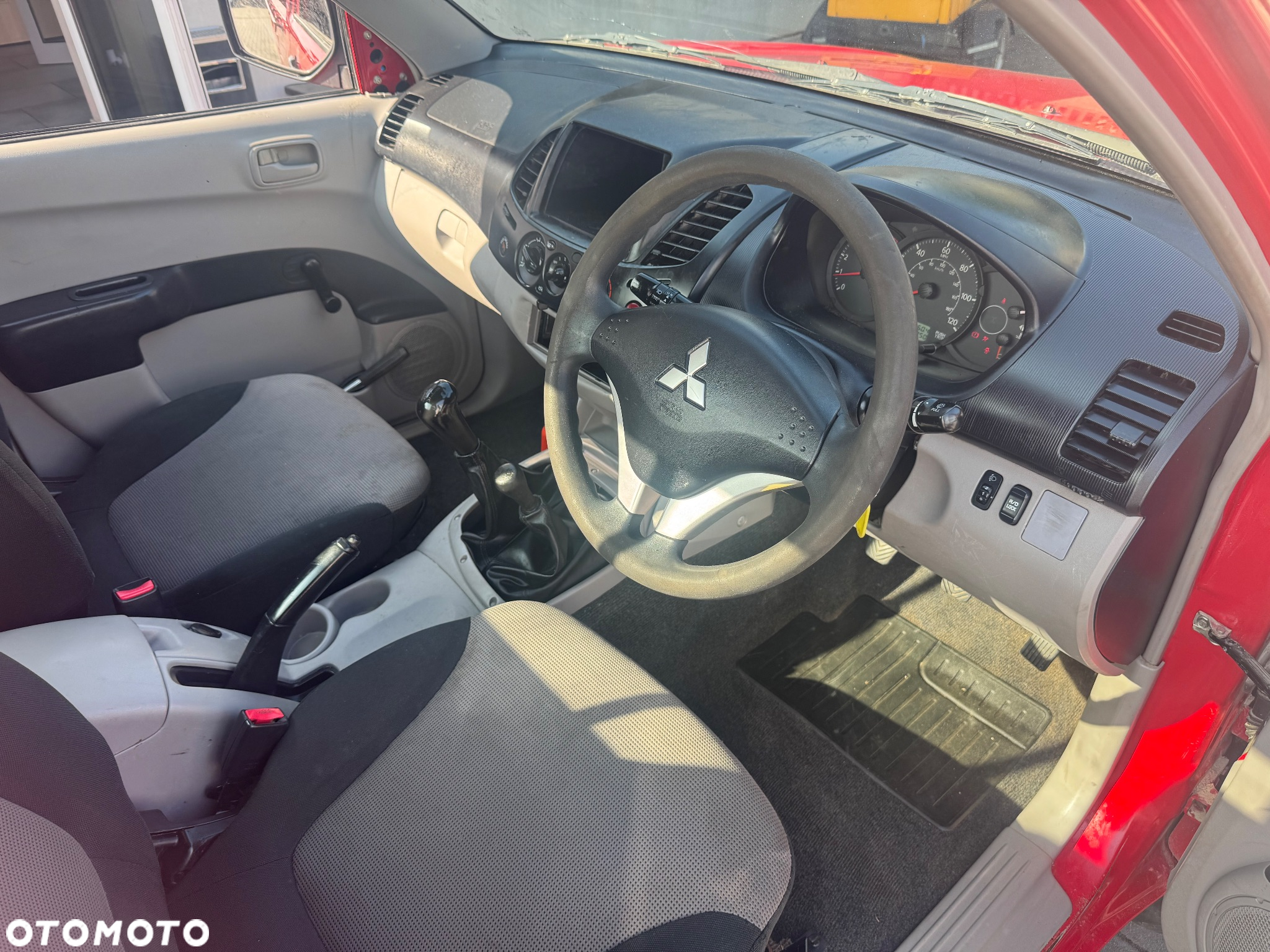 Mitsubishi L200 Pick Up 4x4 Intense Club Cab - 14