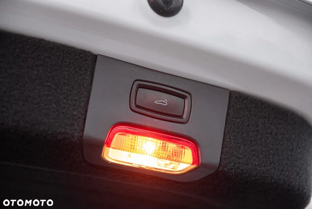 Porsche Cayenne S Diesel Platinum Edition - 33