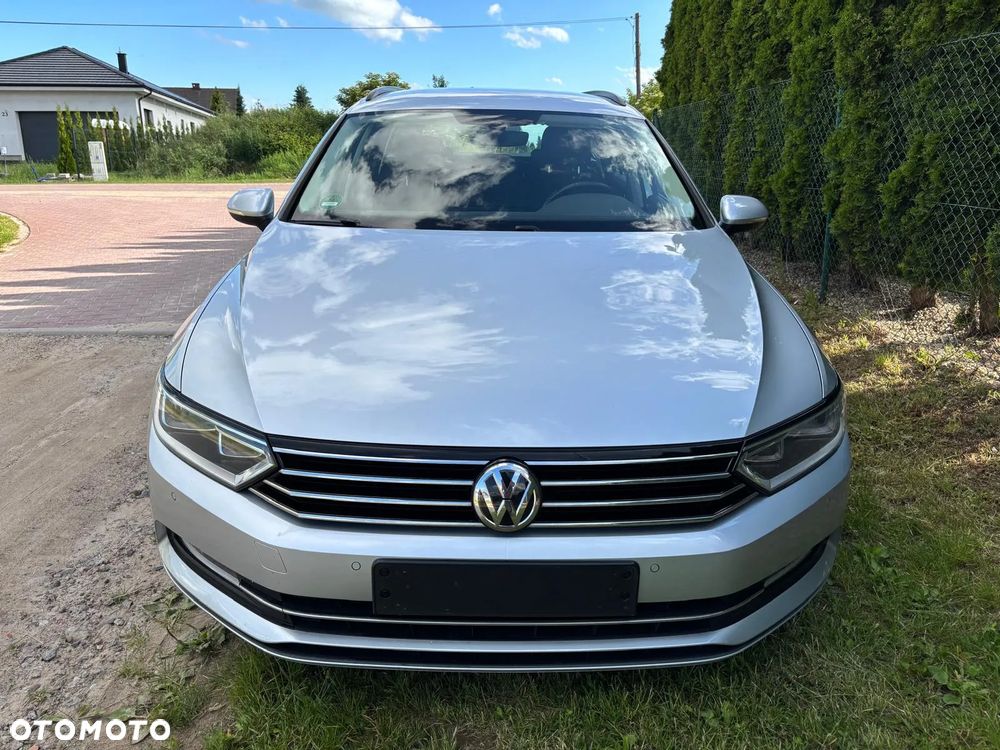 Volkswagen Passat 2.0 TDI SCR Comfortline DSG - 2