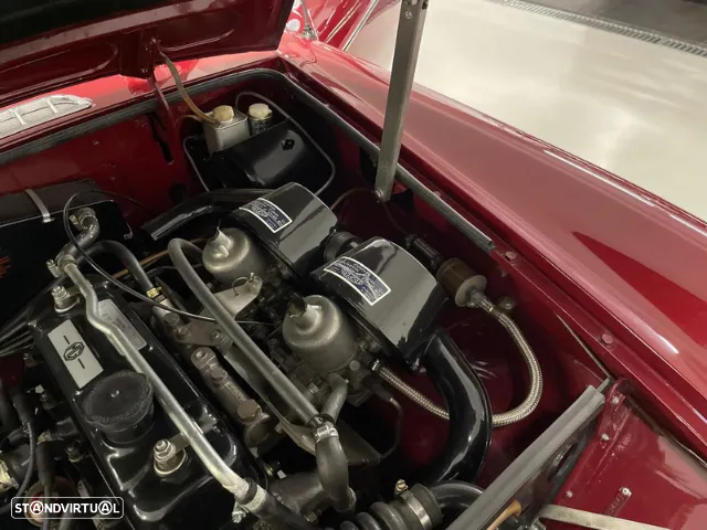 MG MGB - 13