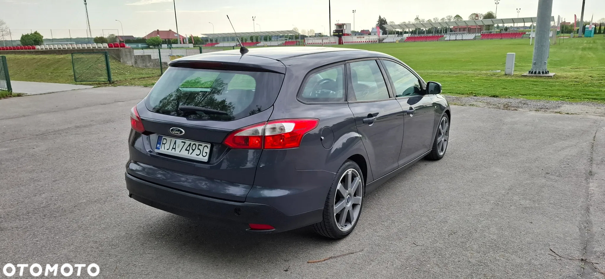 Ford Focus 1.6 TDCi DPF Champions Edition - 4