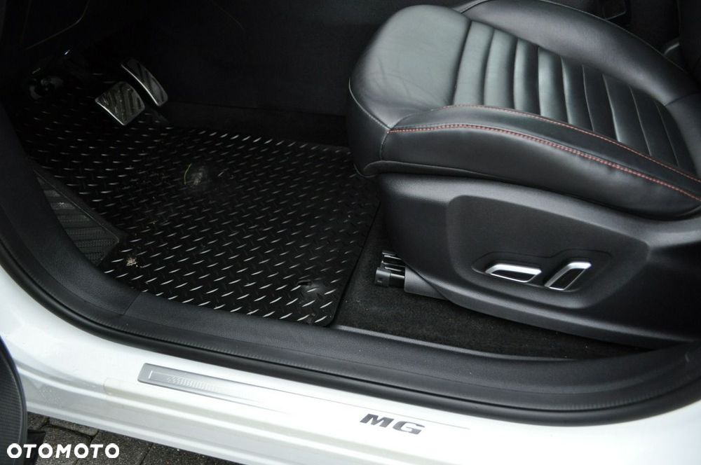 MG HS PHEV - 16