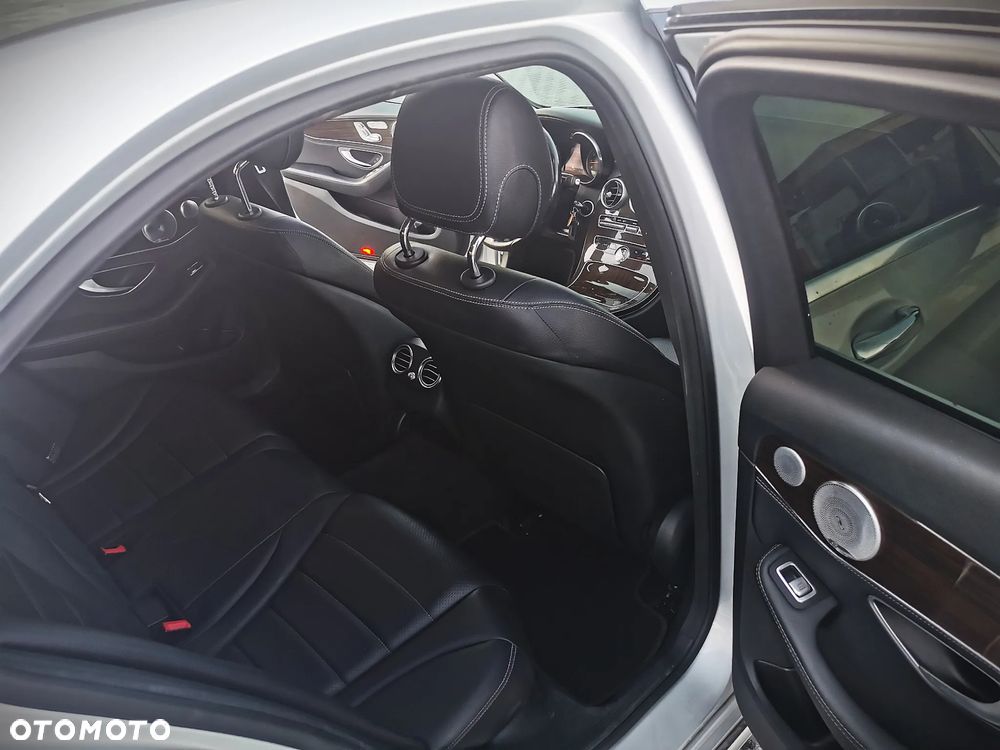 Mercedes-Benz Klasa C 300 7G-TRONIC Avantgarde - 16