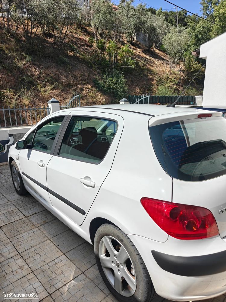 Peugeot 307 2.0 HDi 110 XS Premium - 4