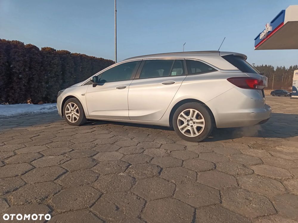 Opel Astra 1.4 T Enjoy - 2