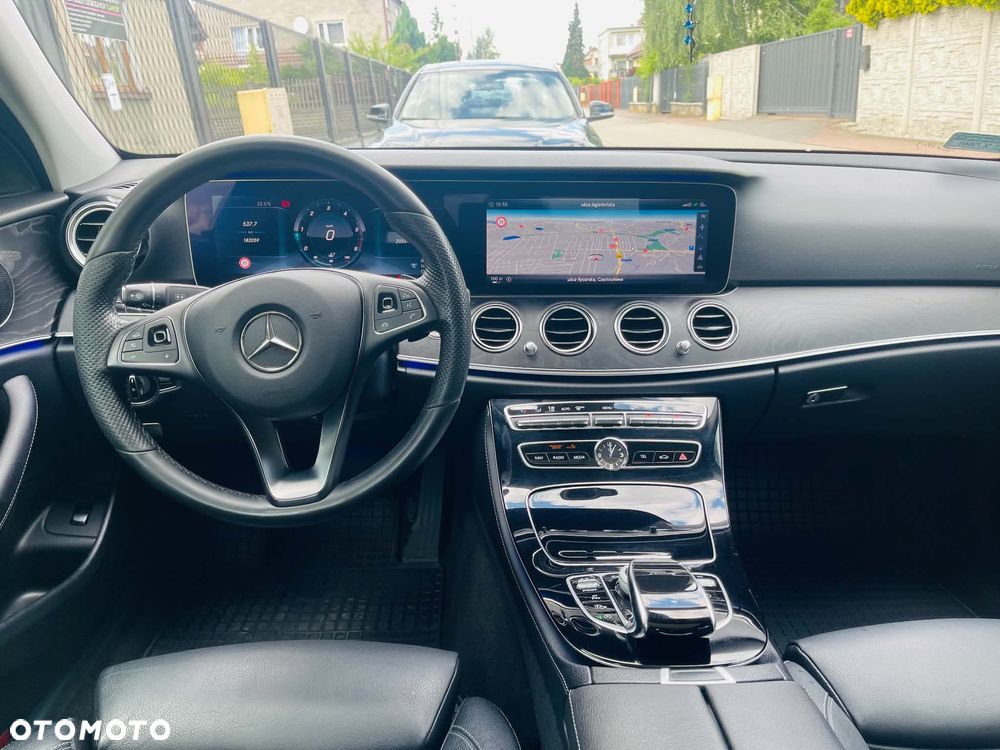 Mercedes-Benz Klasa E 220 d 9G-TRONIC - 5