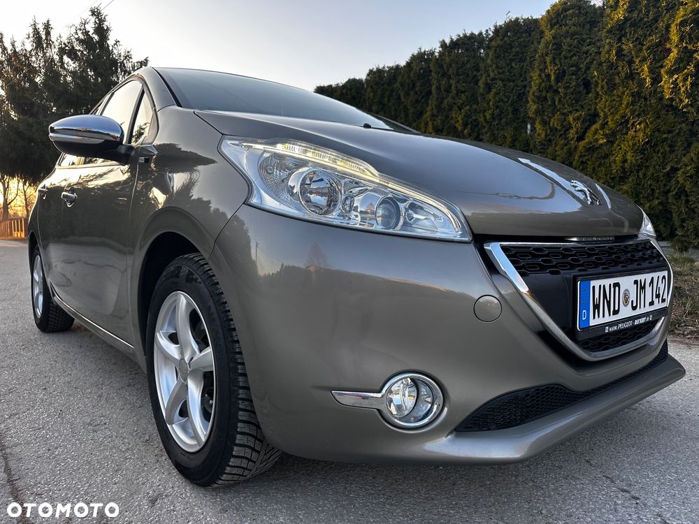 Peugeot 208 PureTech 82 Urban Move - 35