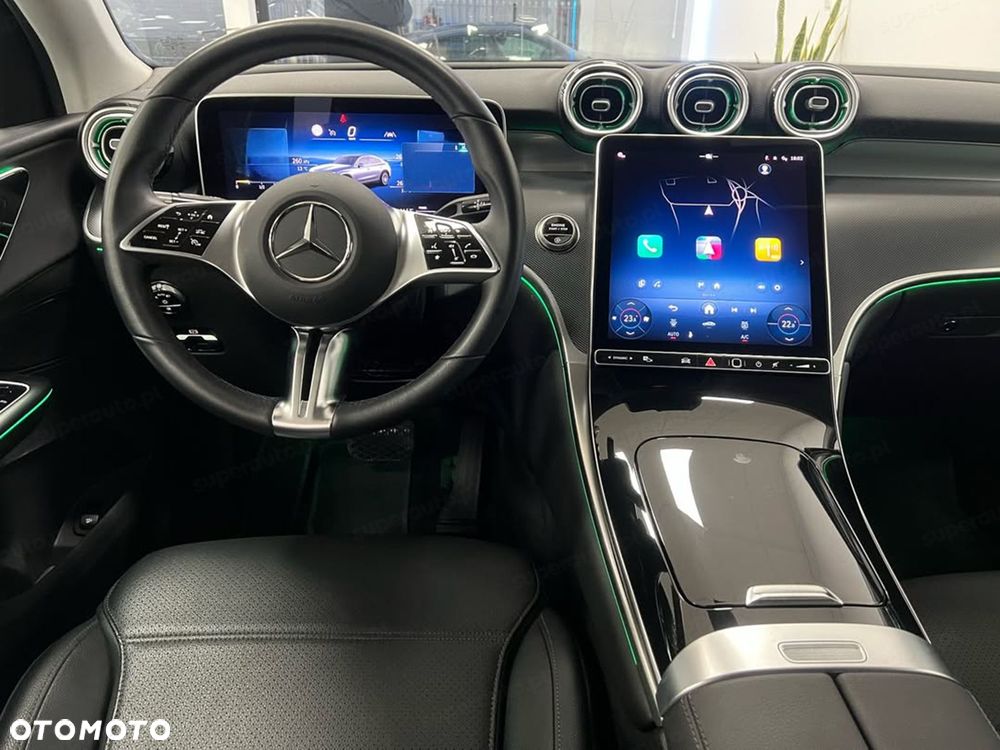 Mercedes-Benz GLC - 13