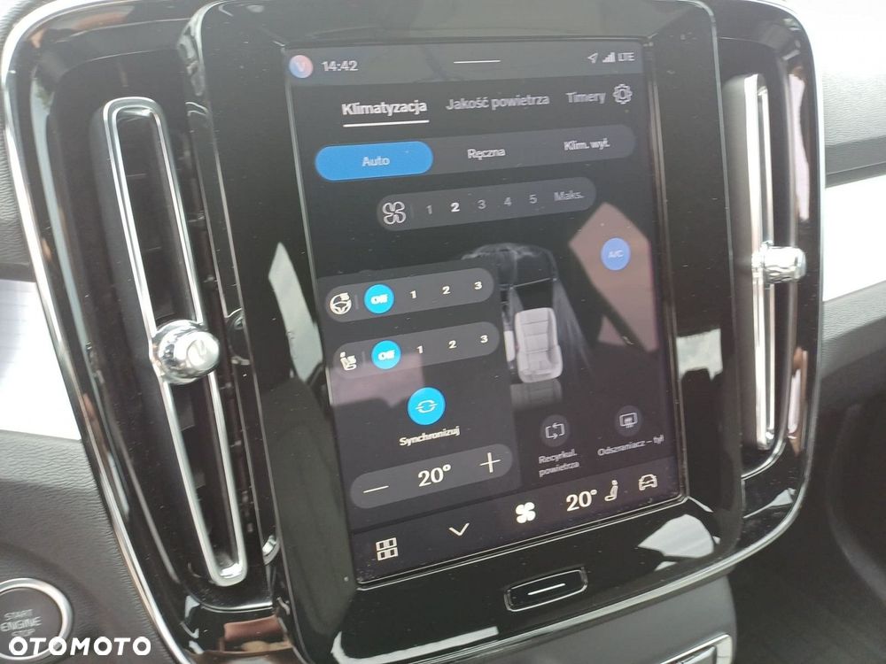 Volvo XC 40 - 24