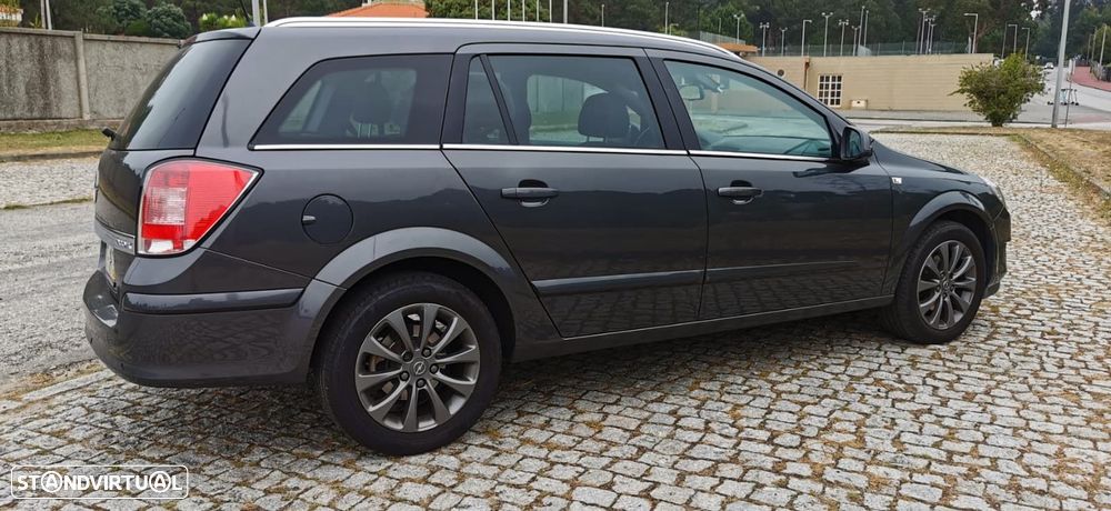 Opel Astra Caravan 1.7 CDTi Cosmo Plus ecoFlex - 18