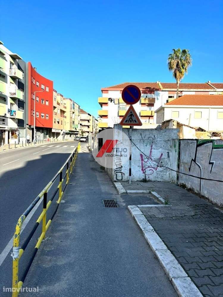 Arrenda I Parqueamento I 13 m2 I Alto Seixalinho - Grande imagem: 4/6
