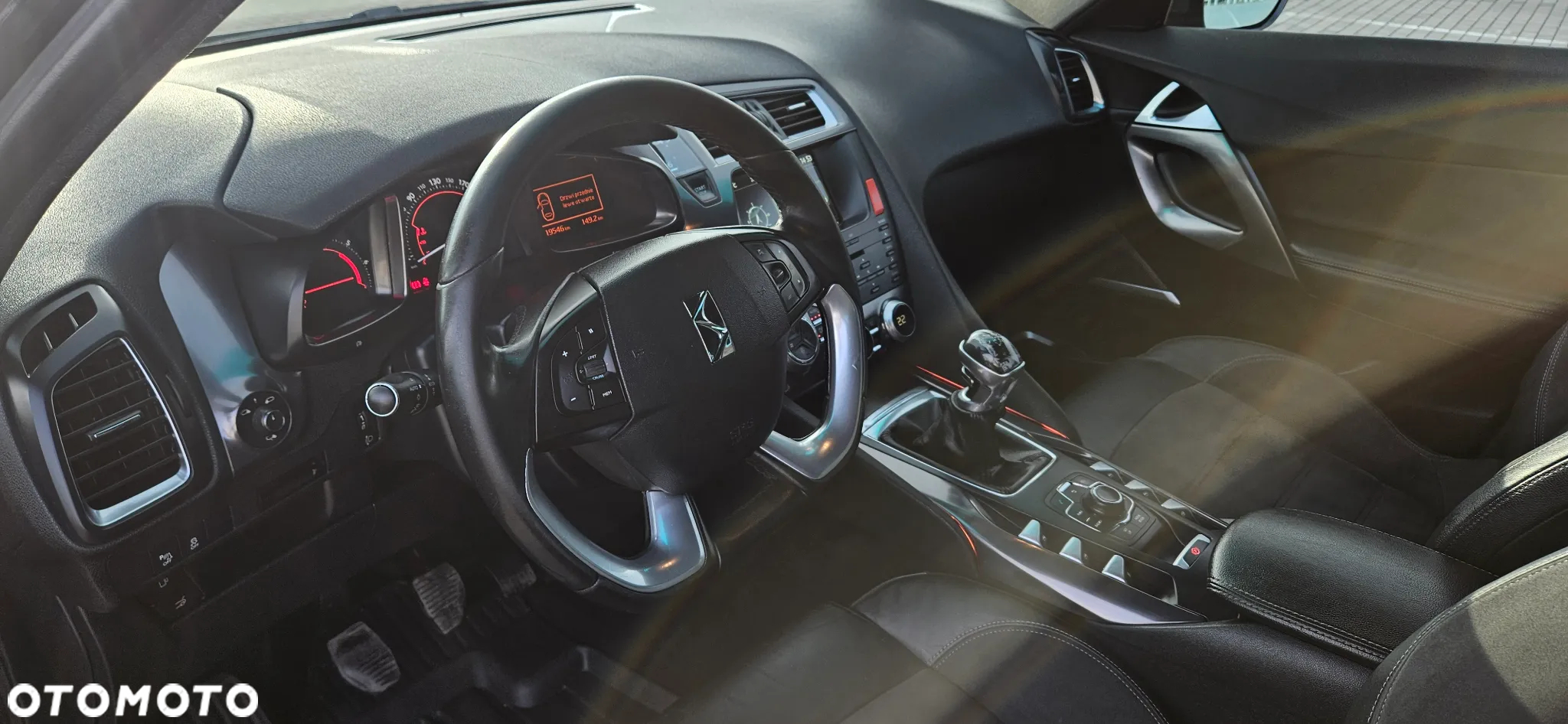 Citroën DS5 BlueHDi 150 So Chic - 10
