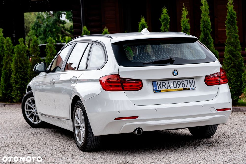 BMW Seria 3 316d - 12