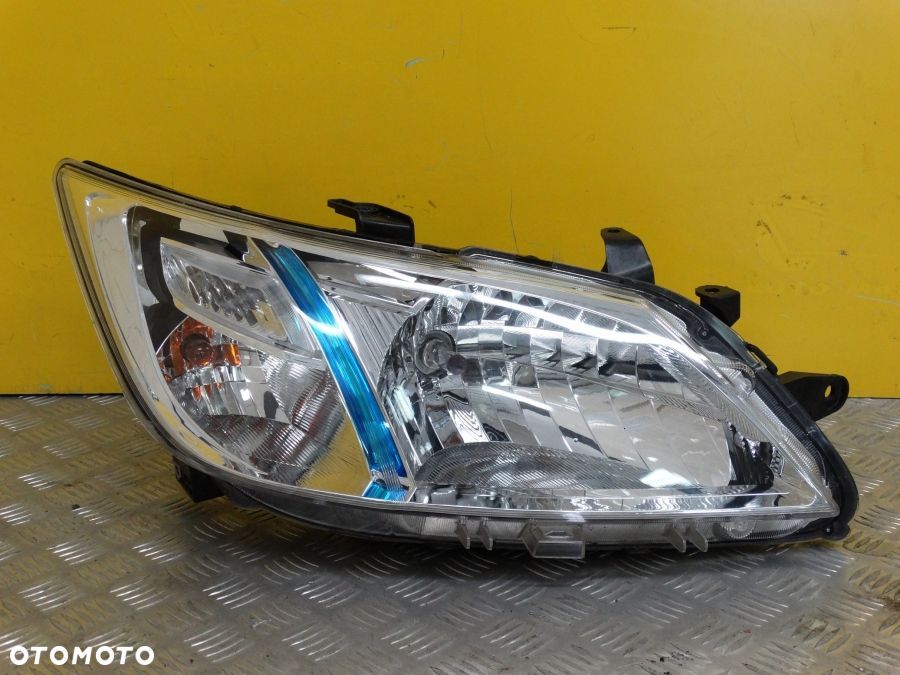 SUBARU EXIGA 2008- REFLEKTOR LAMPA PRZÓD PRAWA UK - 1