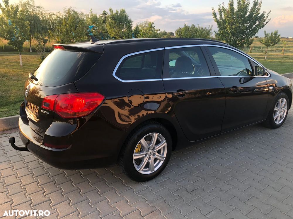 Opel Astra 1.7 CDTI DPF ecoFLEX Start/Stop 150 Jahre - 4