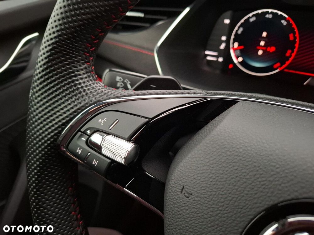 Skoda Octavia 2.0 TDI RS DSG - 18