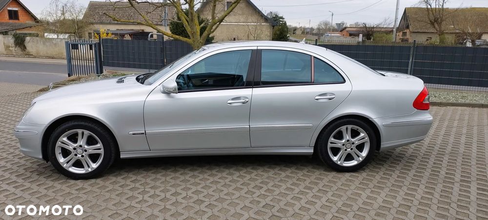 Mercedes-Benz Klasa E - 17