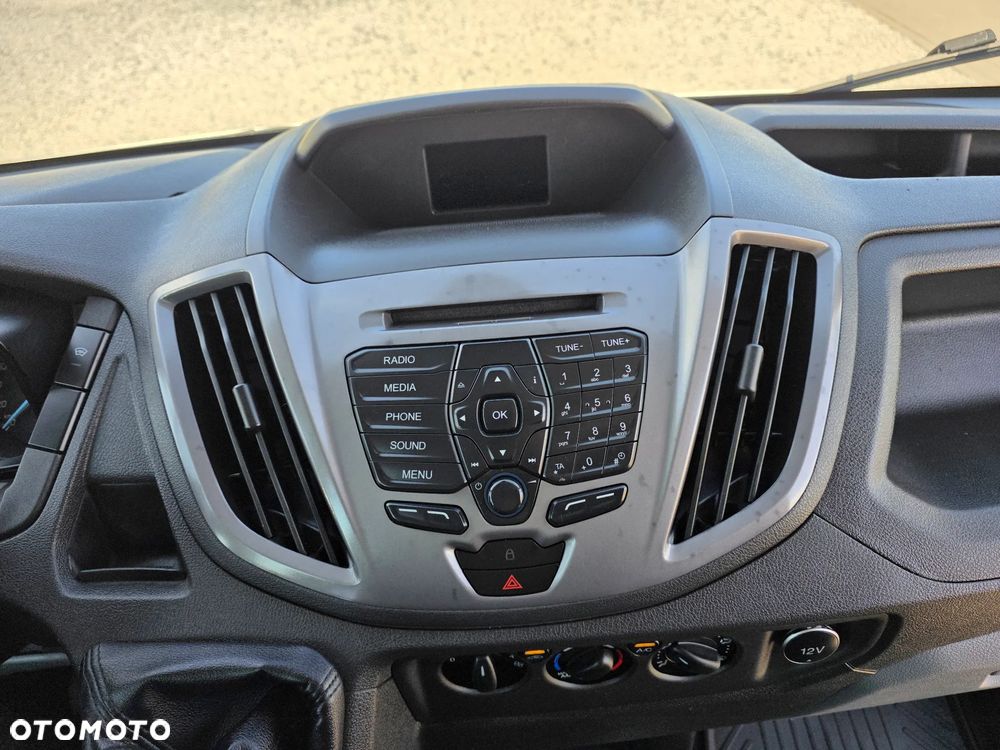 Ford TRANSIT 2,0 TDCI 170 KONNA DOKA BRYGADÓWKA 7 OSOBOWA KLIMA WEBASTO LEDY BLIŻNIAKI DO 3,5T GWARANCJA - 26
