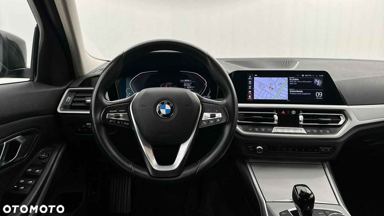 BMW Seria 3 318d - 10