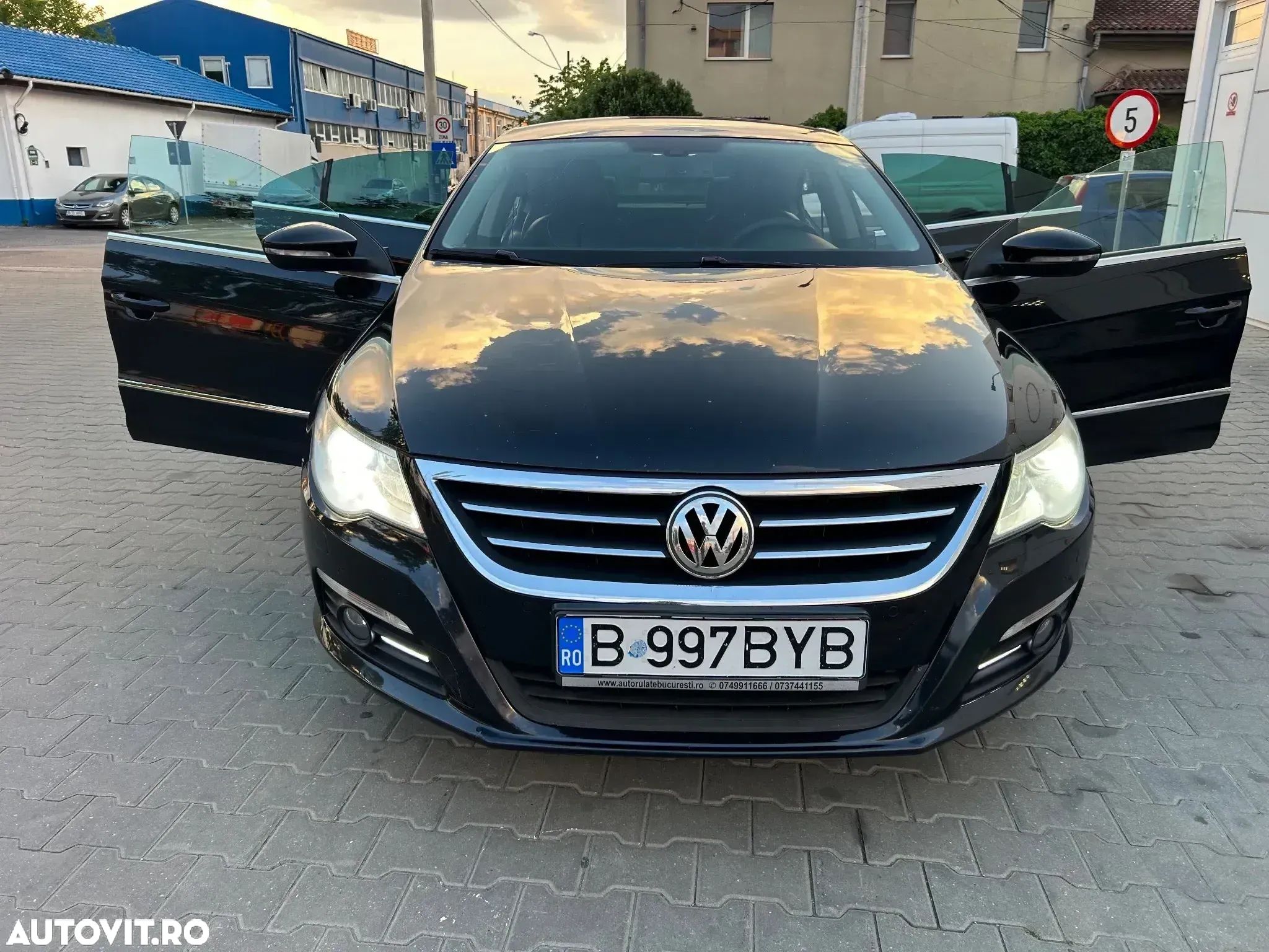 Volkswagen Passat CC 2.0 TDI - 1