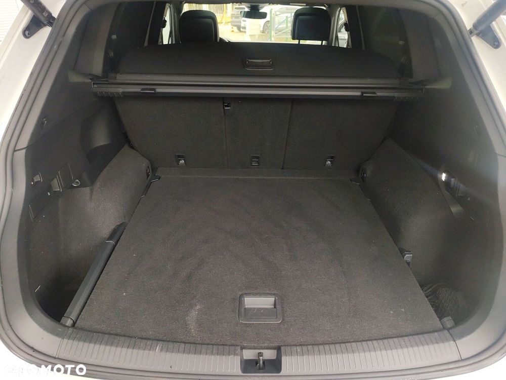 Volkswagen Tiguan Allspace - 19