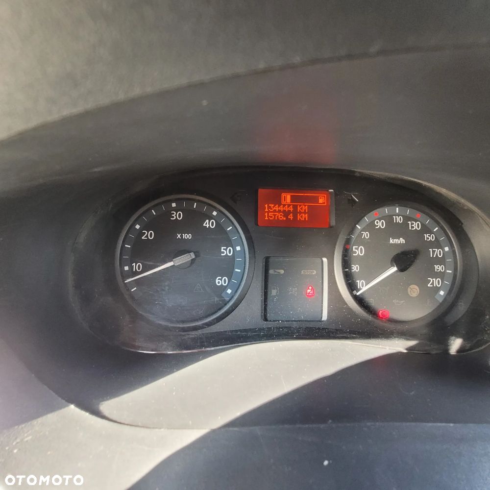 Renault TRAFIC - 10
