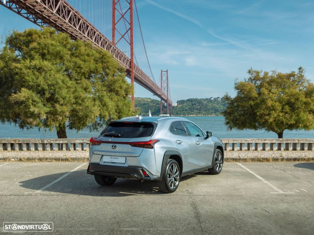 Lexus UX 250h Sport (Ecrã 12.3) - 8