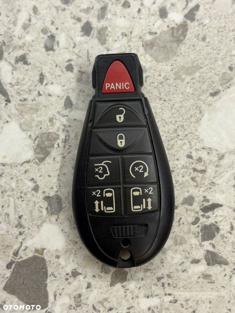 Dodge Grand Caravan - 12