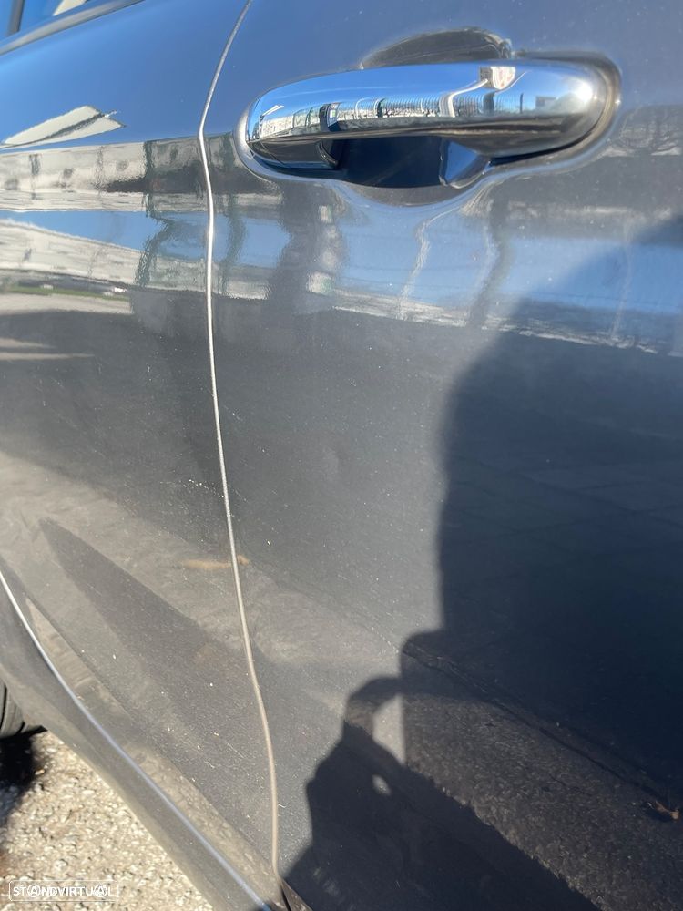 Fiat Tipo Station Wagon 1.3 M-Jet Lounge Tech J17 - 12