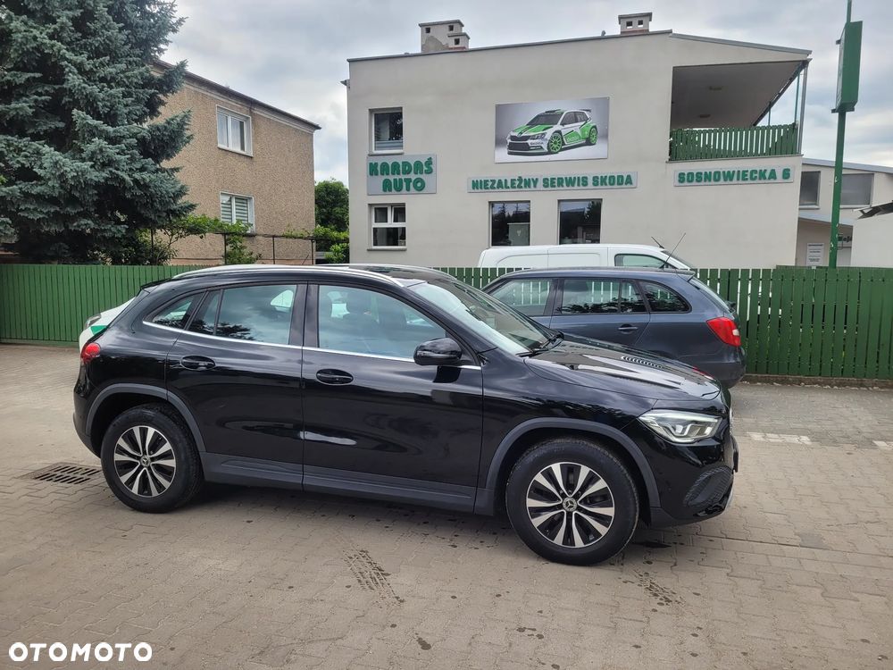 Mercedes-Benz GLA 200 - 6
