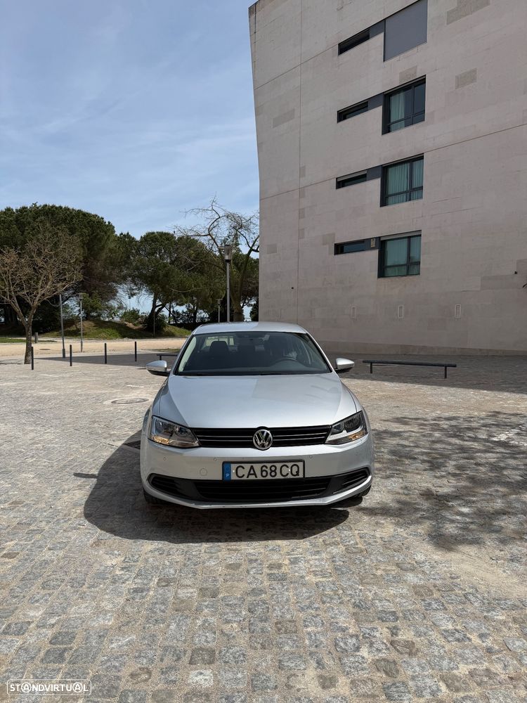 VW Jetta 1.2 TSi Comfortline - 2