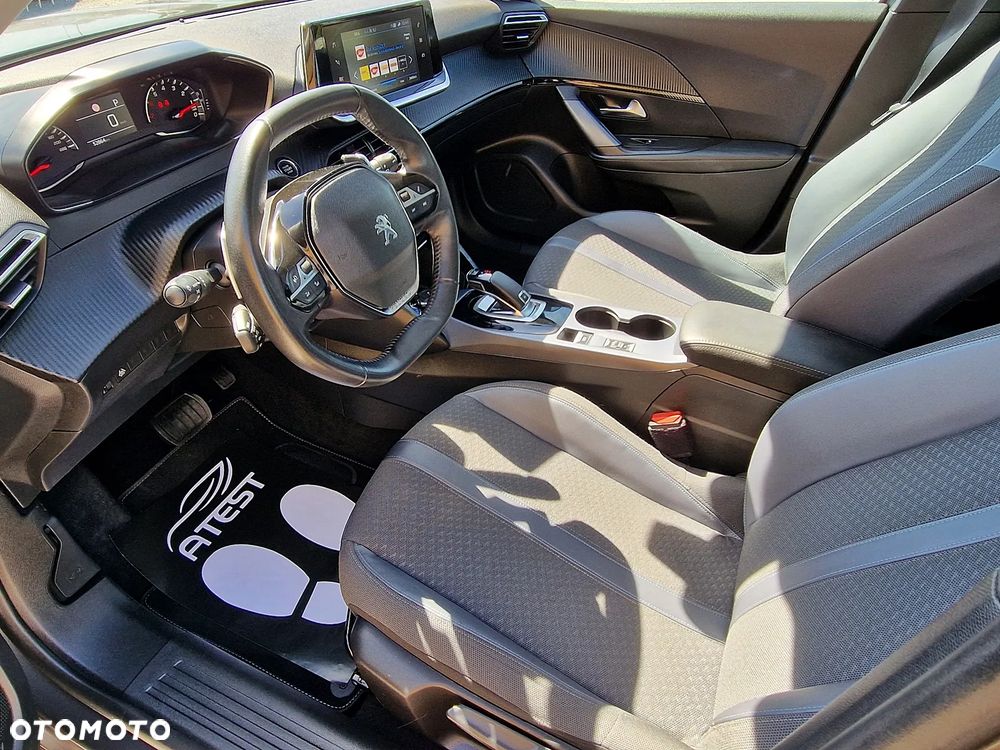 Peugeot 2008 1.2 PureTech Active Pack S&S EAT8 - 8