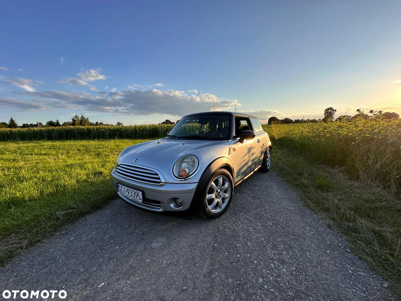 MINI Cooper Standard - 4