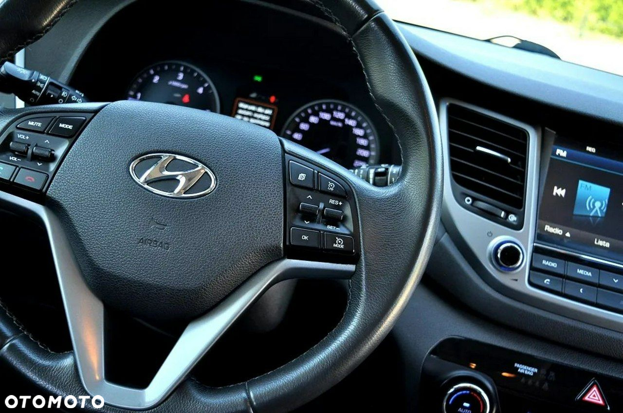 Hyundai Tucson blue 1.7 CRDi 2WD Intro Edition - 28