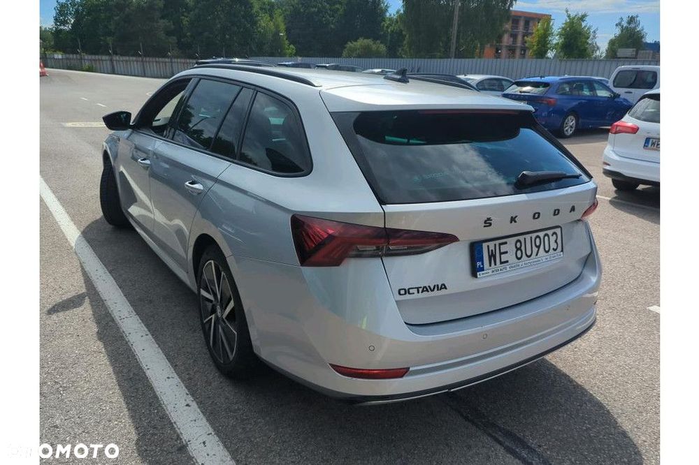 Skoda Octavia 2.0 TDI 4x4 Sportline DSG - 2
