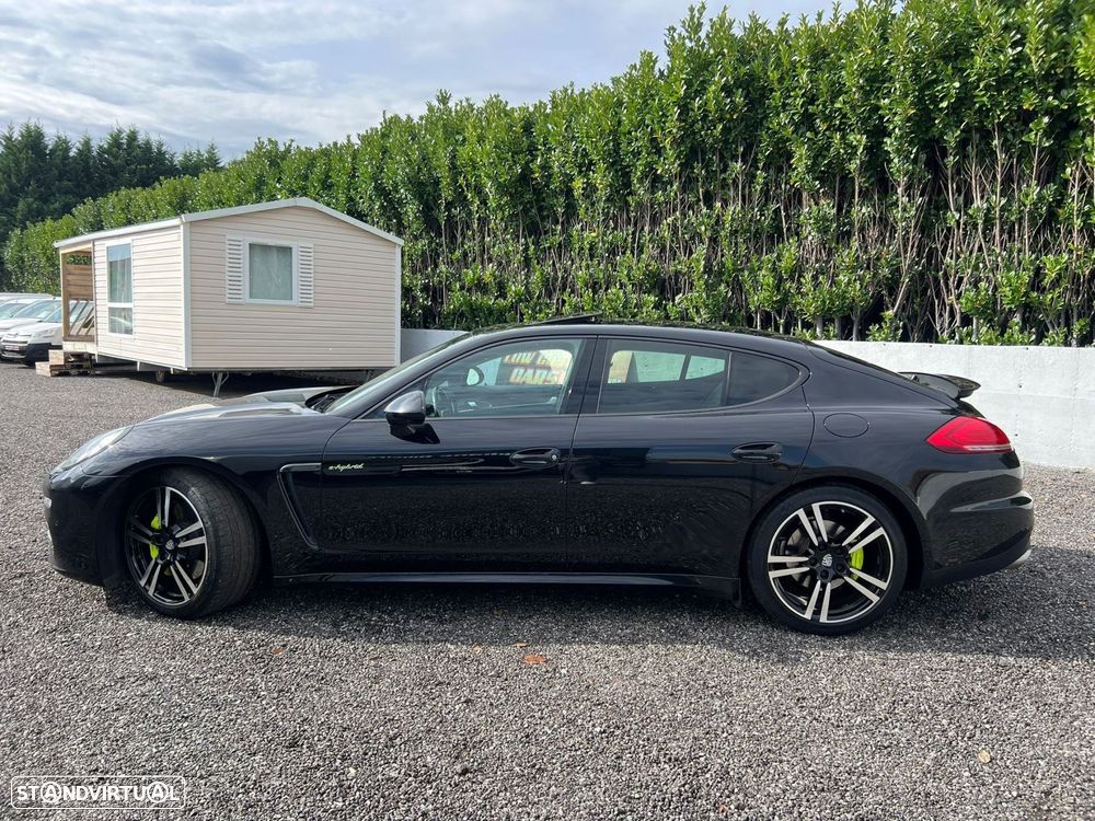 Porsche Panamera - 12