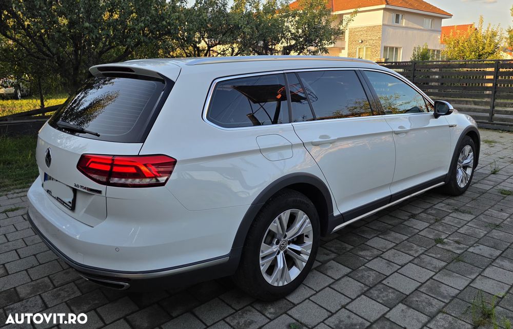 Volkswagen Passat Alltrack 2.0 TDI DSG 4Motion - 2