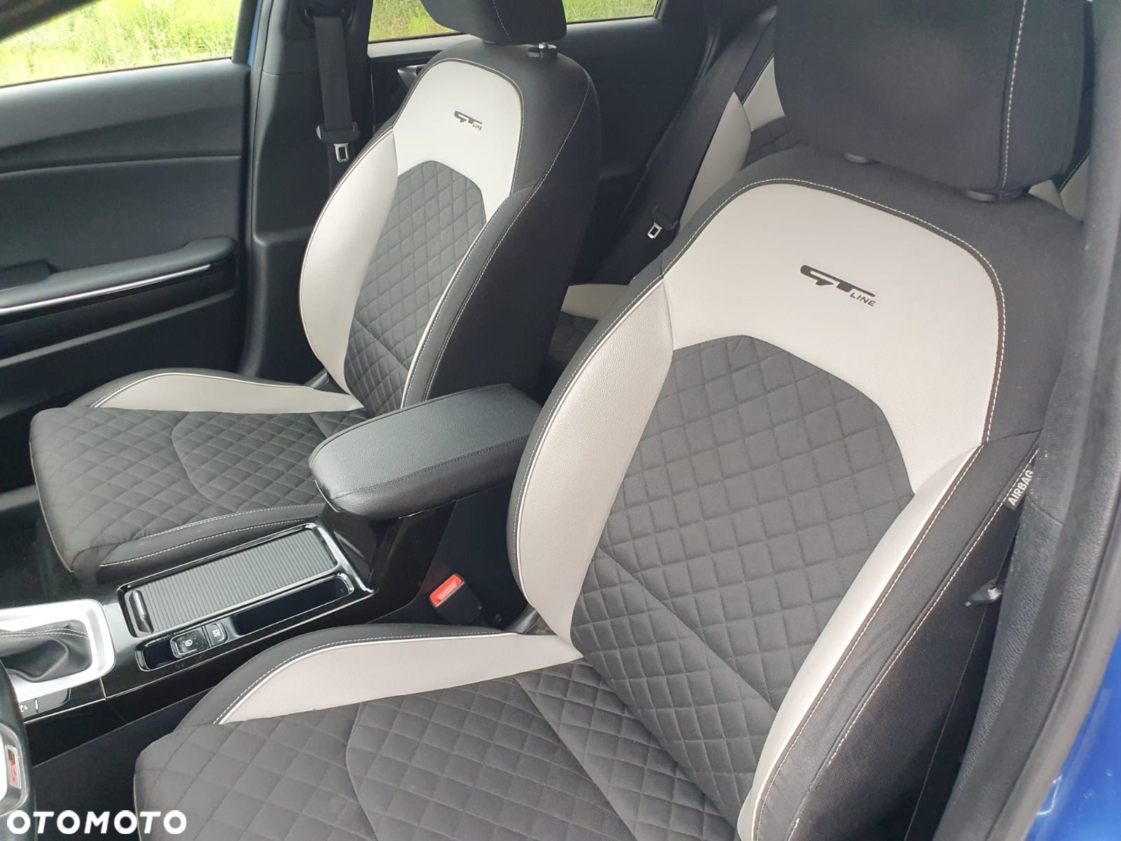 Kia Ceed - 9