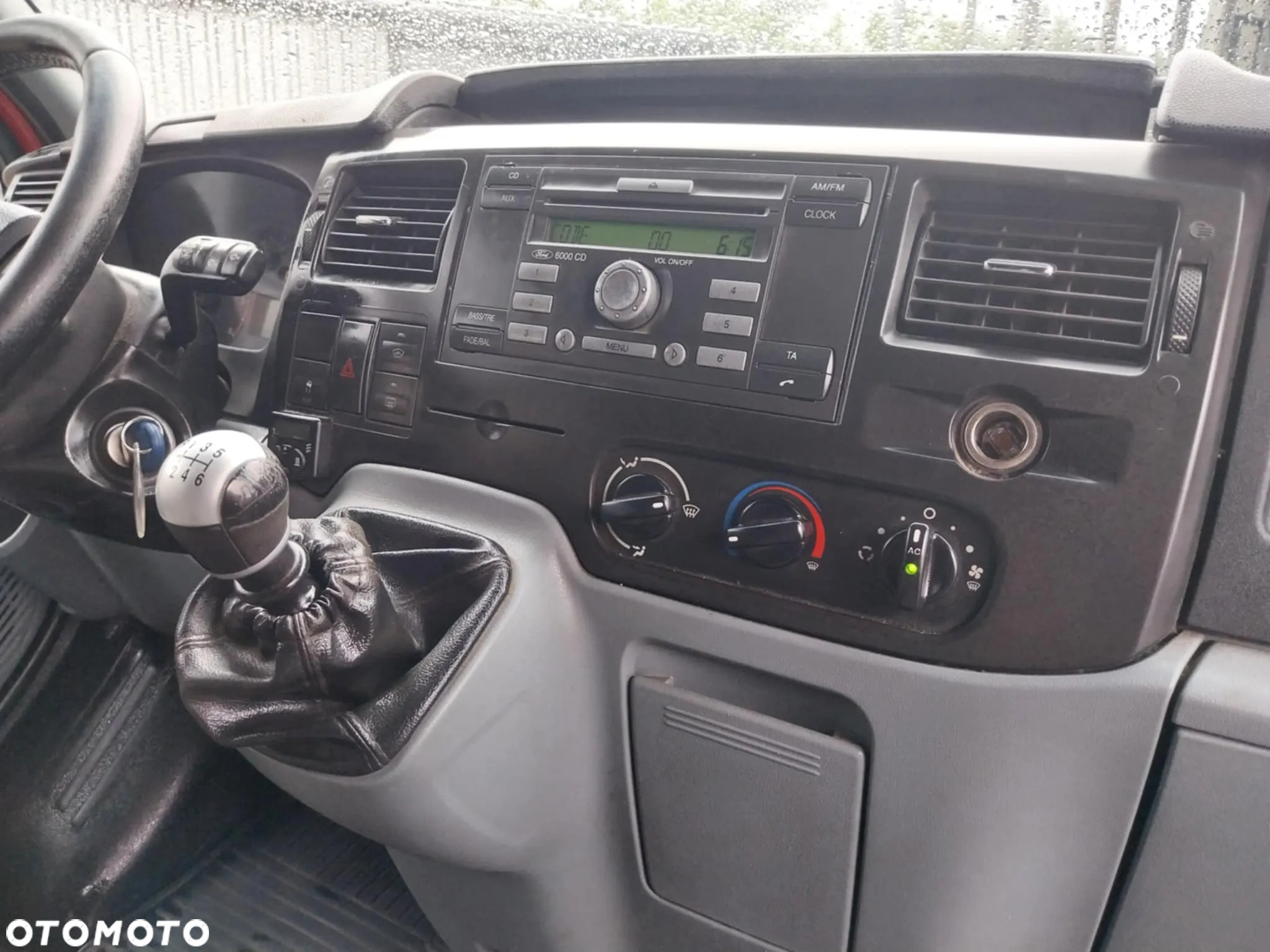 Ford Transit - 11