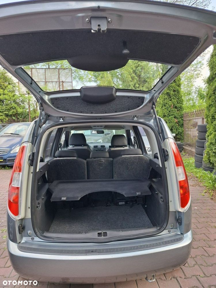 Skoda Roomster 1.2 Style PLUS EDITION - 24