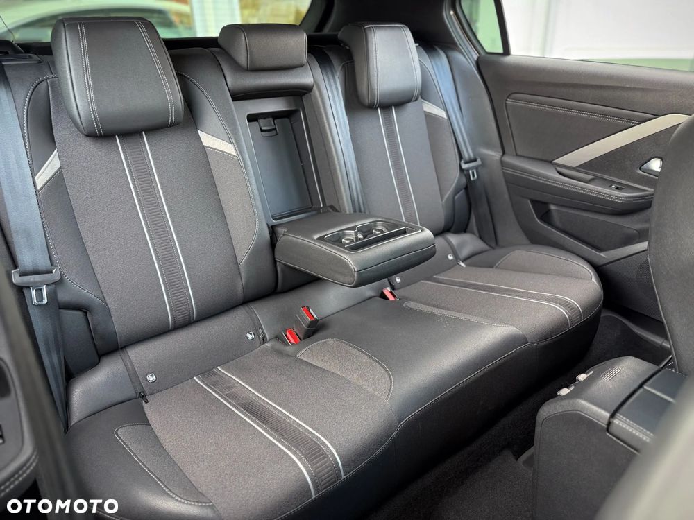 Opel Astra 1.2 T GS S&S - 16